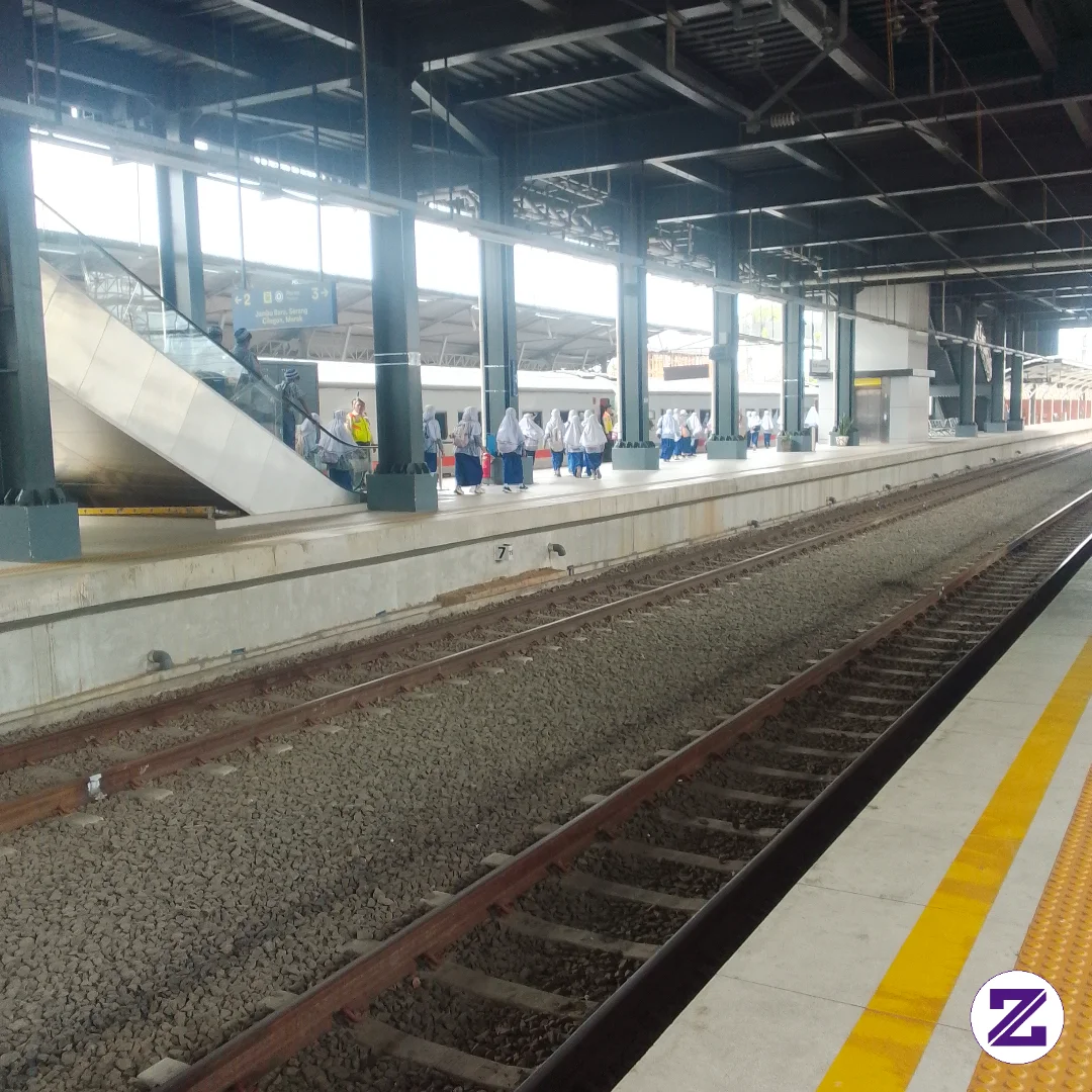 Yu Yg Mau Monggo Naik Kereta Yuuu Mumpung Masih Pada Longgar Nieh