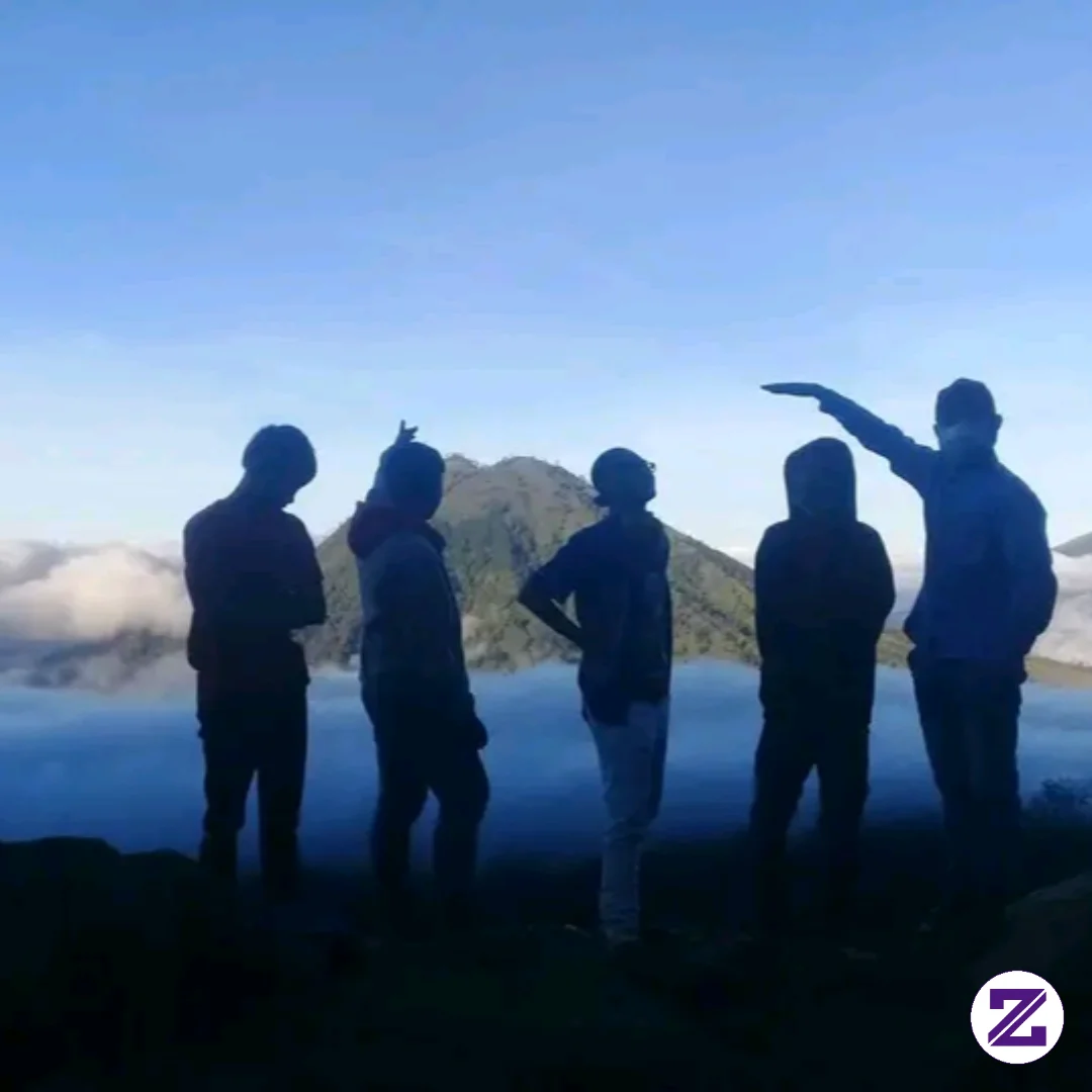 Atas Awan Sangat Indah