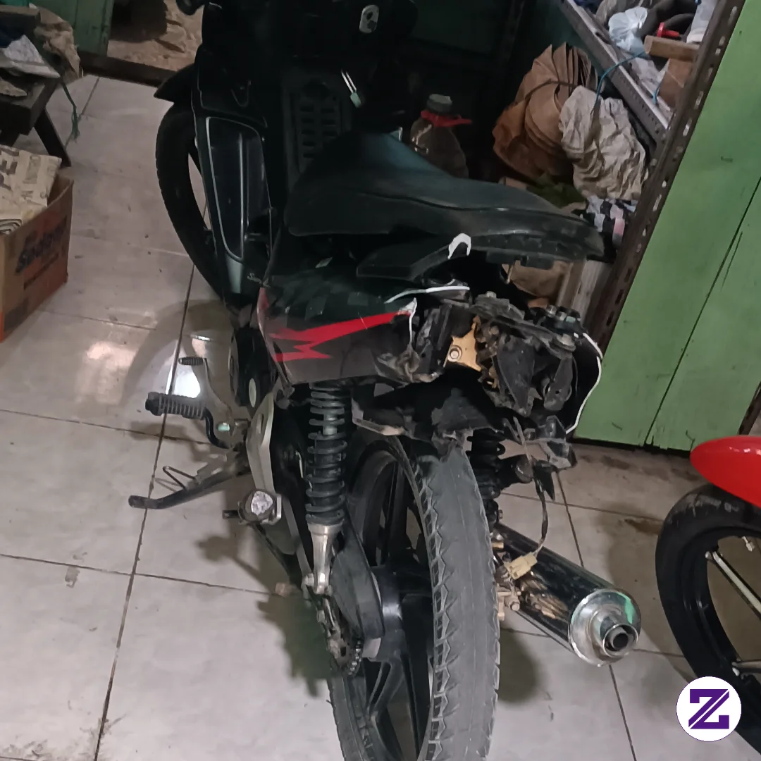 Kecelakaan Beberapa Hari Yang Lalu, Motor Sampai Ringsek Begini, Gara-gara