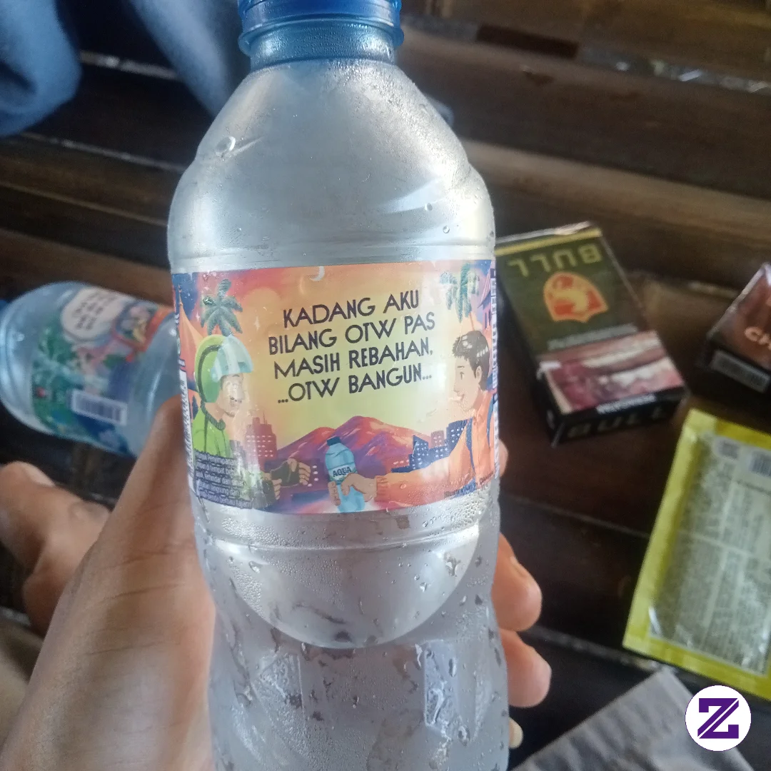 Jangan Lupa Minum Aqua Ya