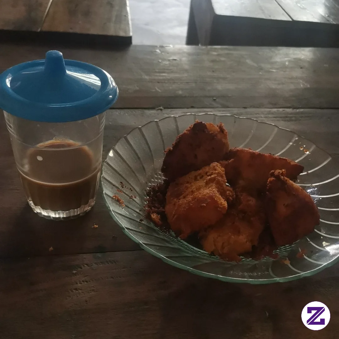 Segelas Kopi Ditemani Roti Jowo