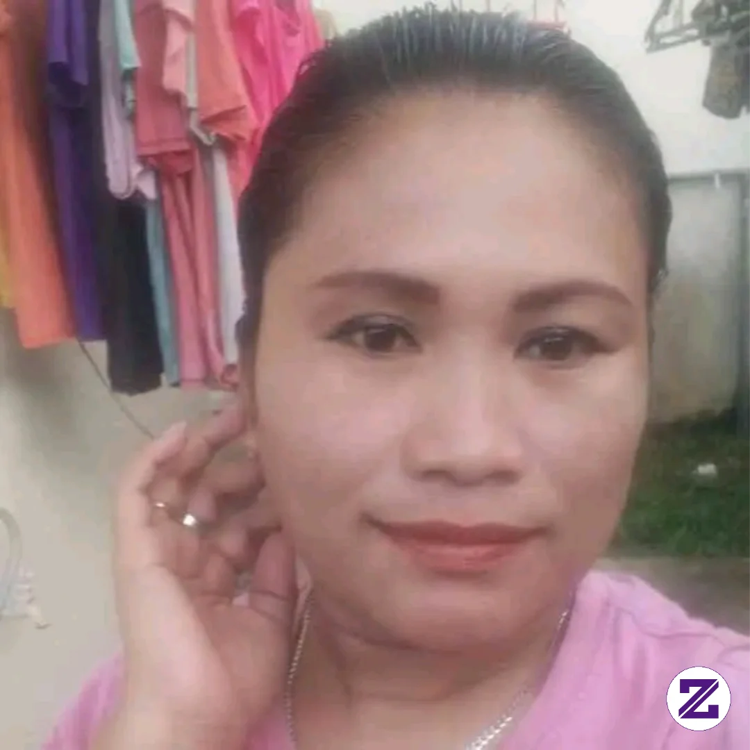Hello Everyone Im New Here....pls Follow Me And I Will Follow Back....promise...