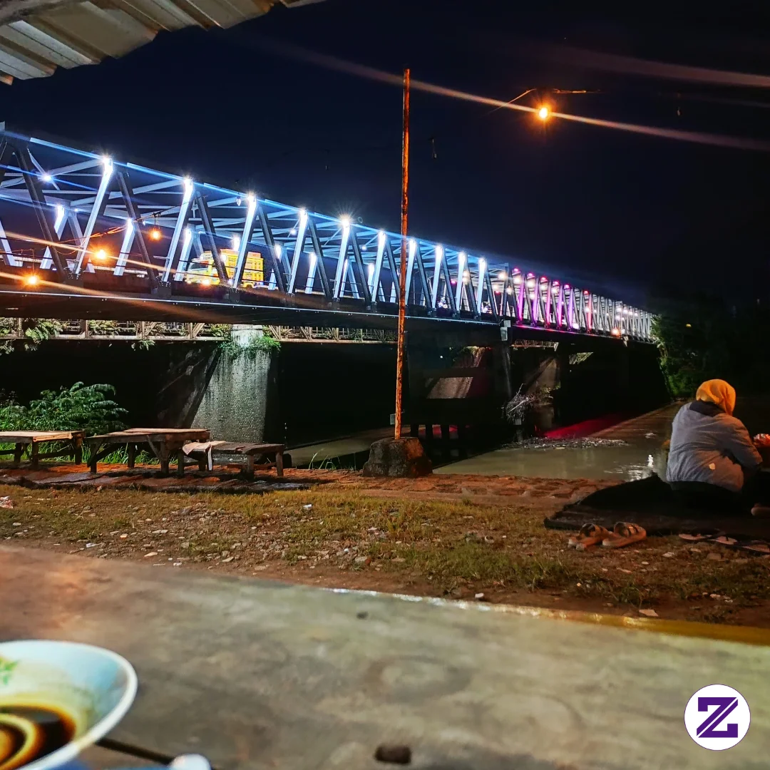 Ngopi Di Bawah Jembatan,yang Jauh Mendekat,yang Dekat Merapat