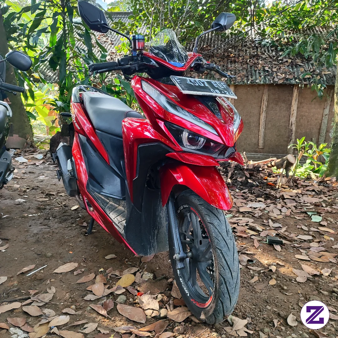 Merah Merona, Pengen Main Tapi Cuaca Nya Panas Banget Guys