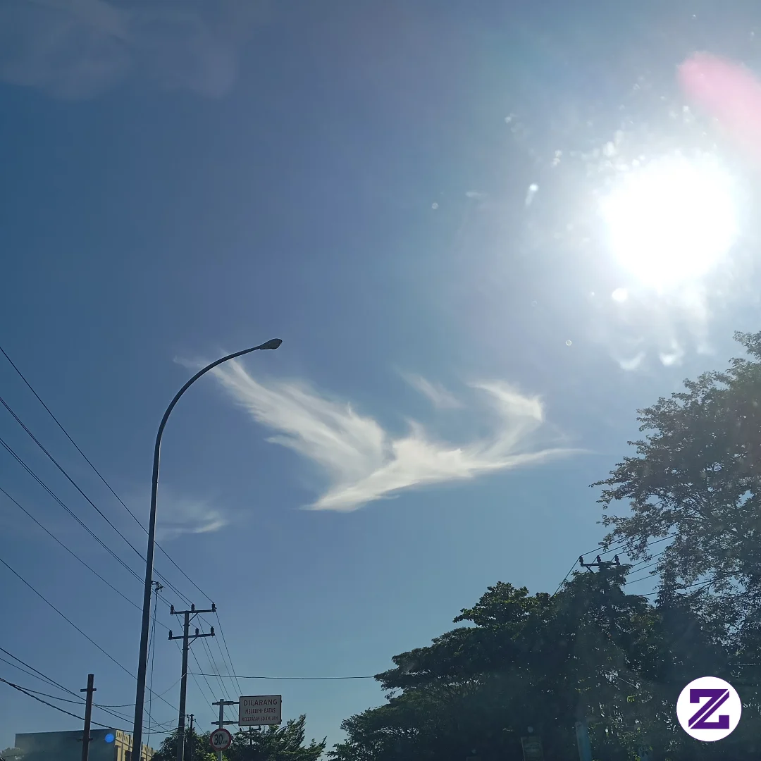 Matahari Sangat Terik Di Musim Kemarau Ini.