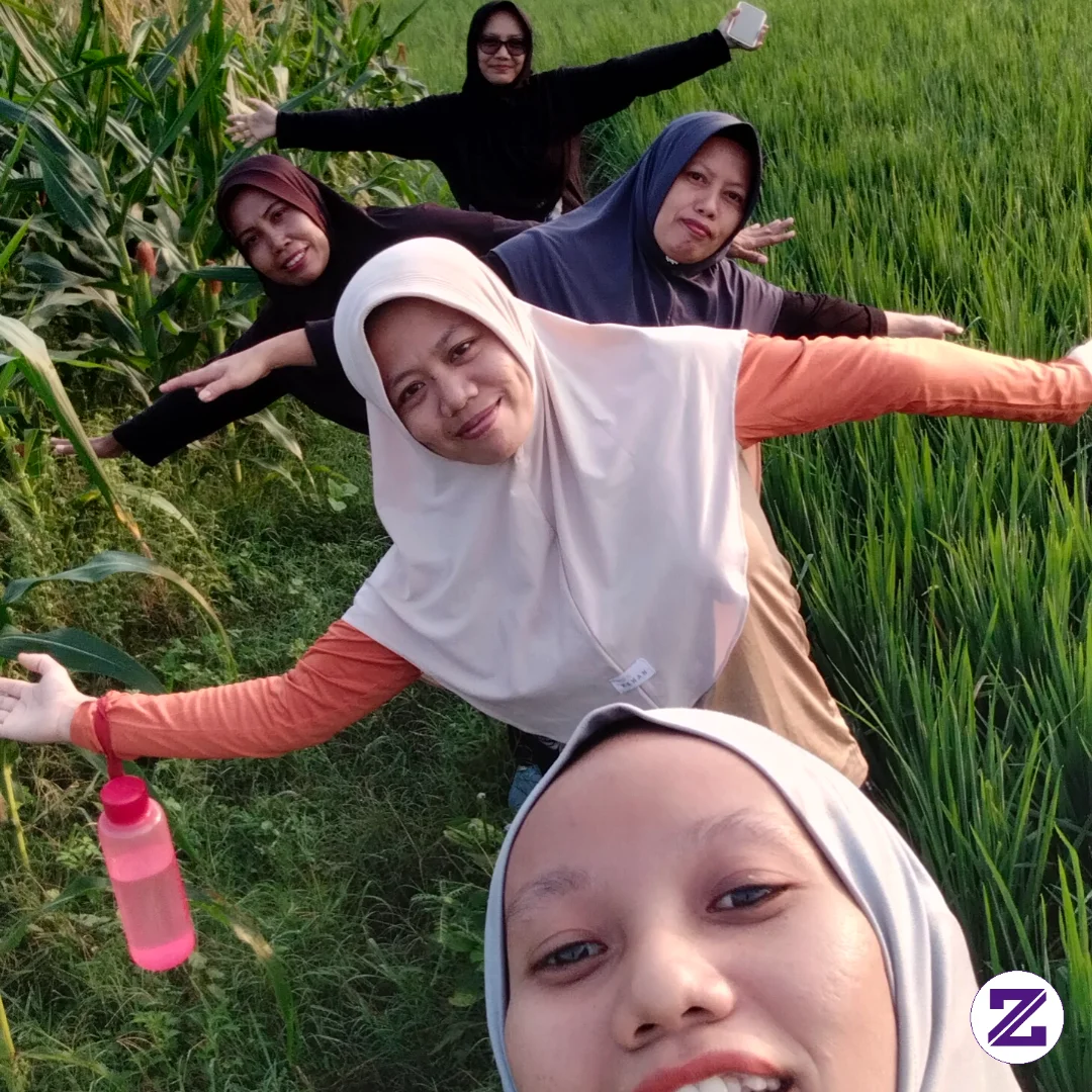 Aktifitas Ibu Ibu Rempong Salam Kenal