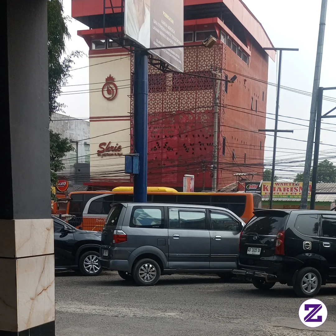 Cuaca Panas Banget Seperti Di Madinah Gersang Tidak Ada Hujan Kemarau Panjang