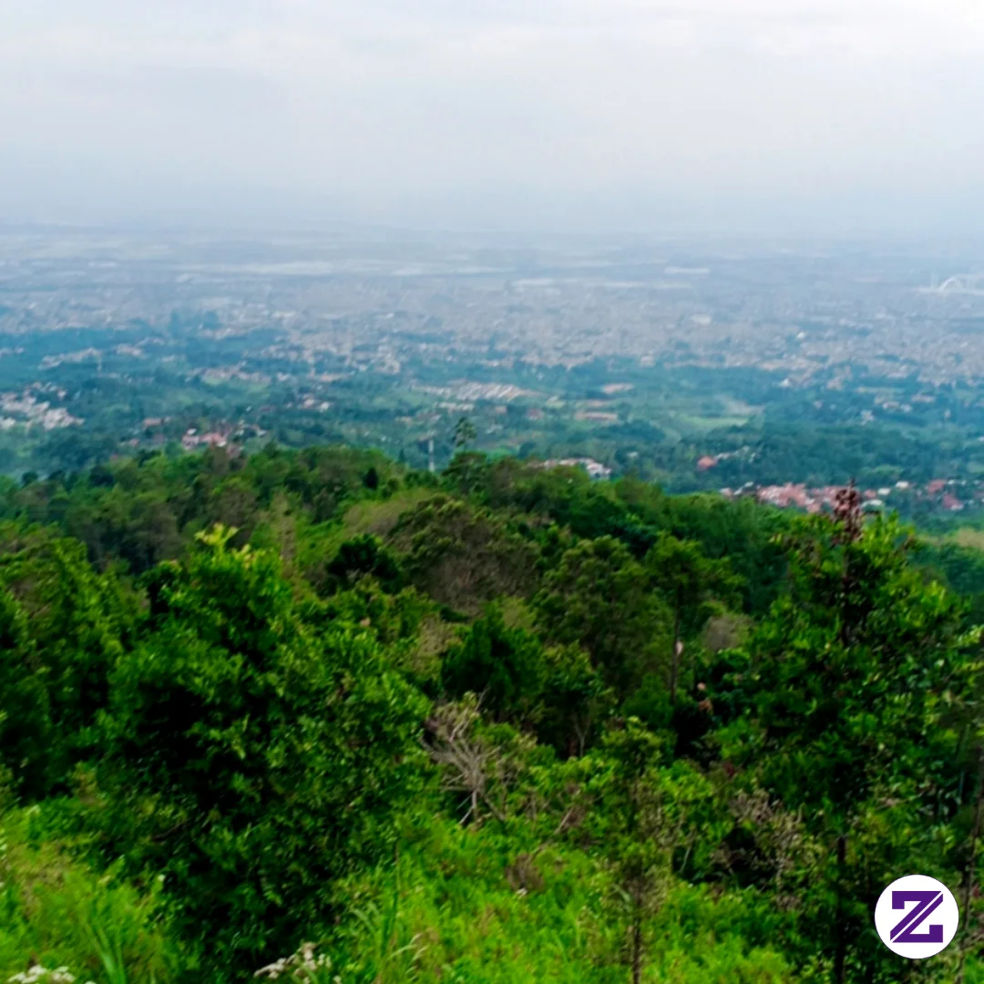 Gambar Naik Ke Puncak Gunung Manglayang Bandung Jalur Khusus Akamsi kategori Umum dipublikasikan oleh Adzi Setiadzi di Zoyalink