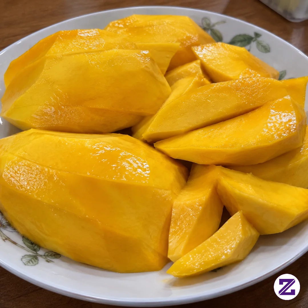 Makan Mangga Guyss