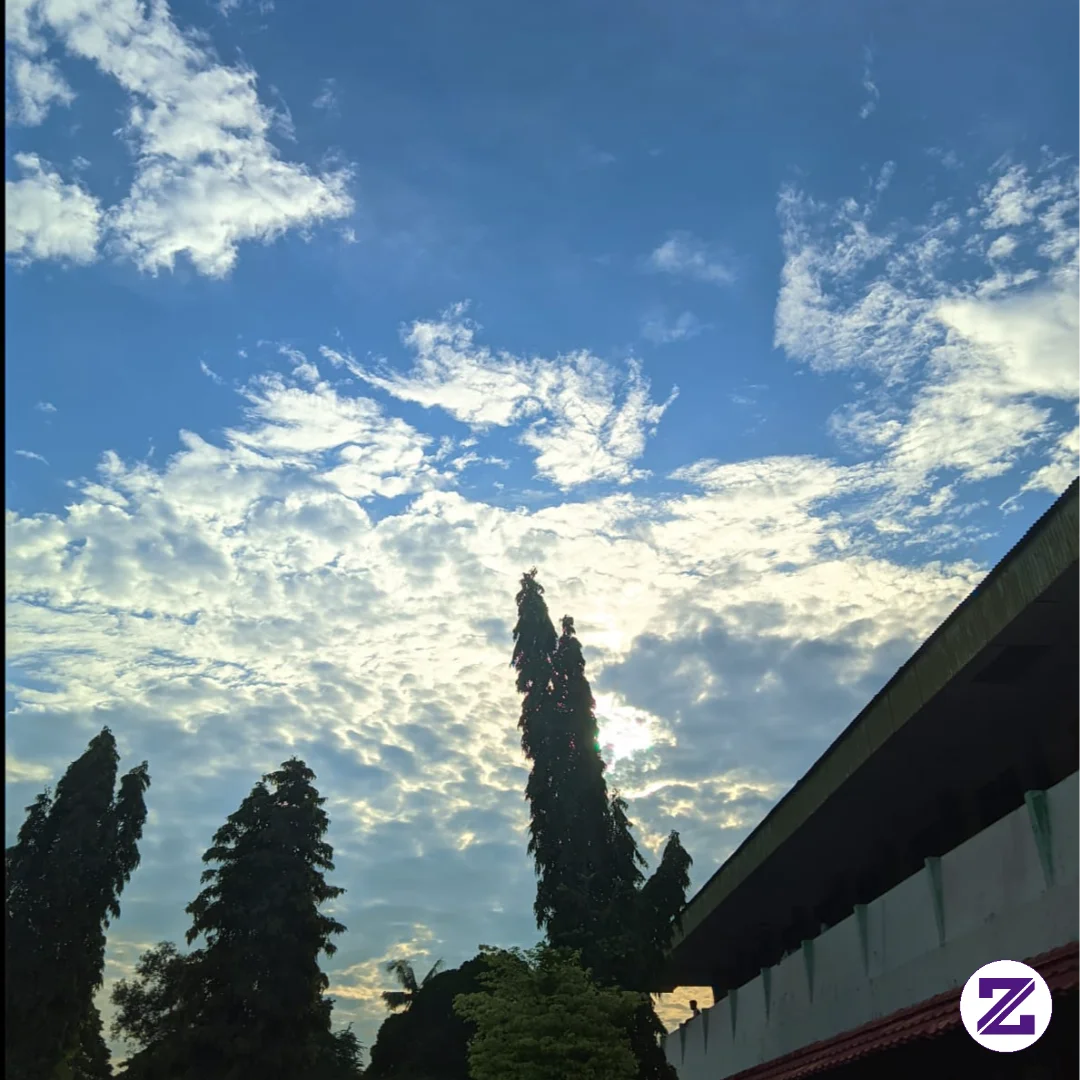 Foto Ini Menampilkan Pemandangan Langit Pagi Yang Sangat Luas Dan