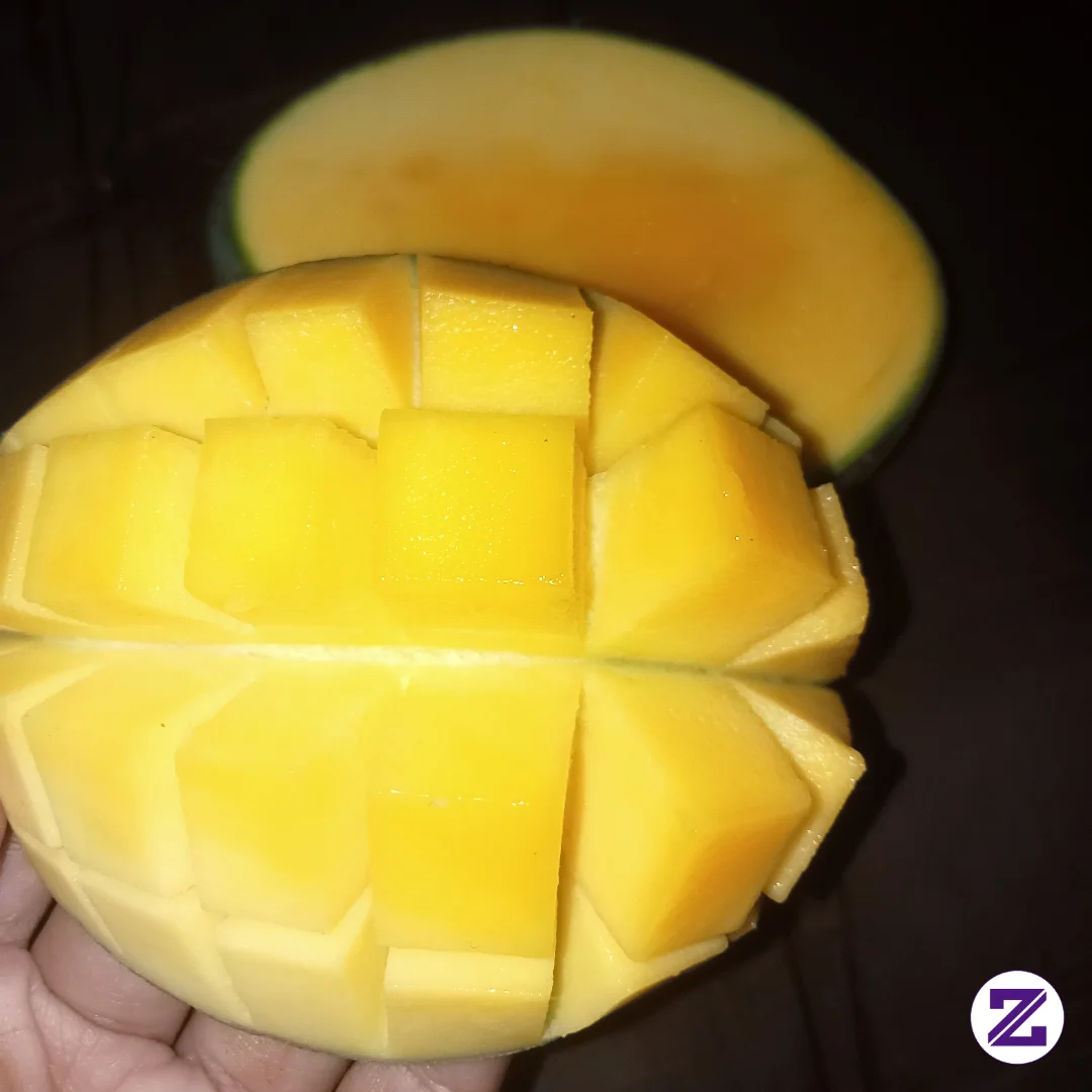 Cuaca Panas Begini Emng Paling Cocok Makan Mangga