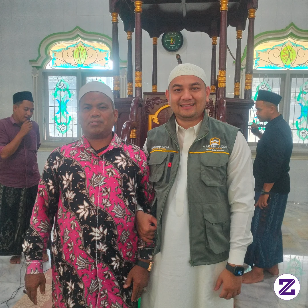 Guru Kami Dan Direktur Trevel Madani Aceh