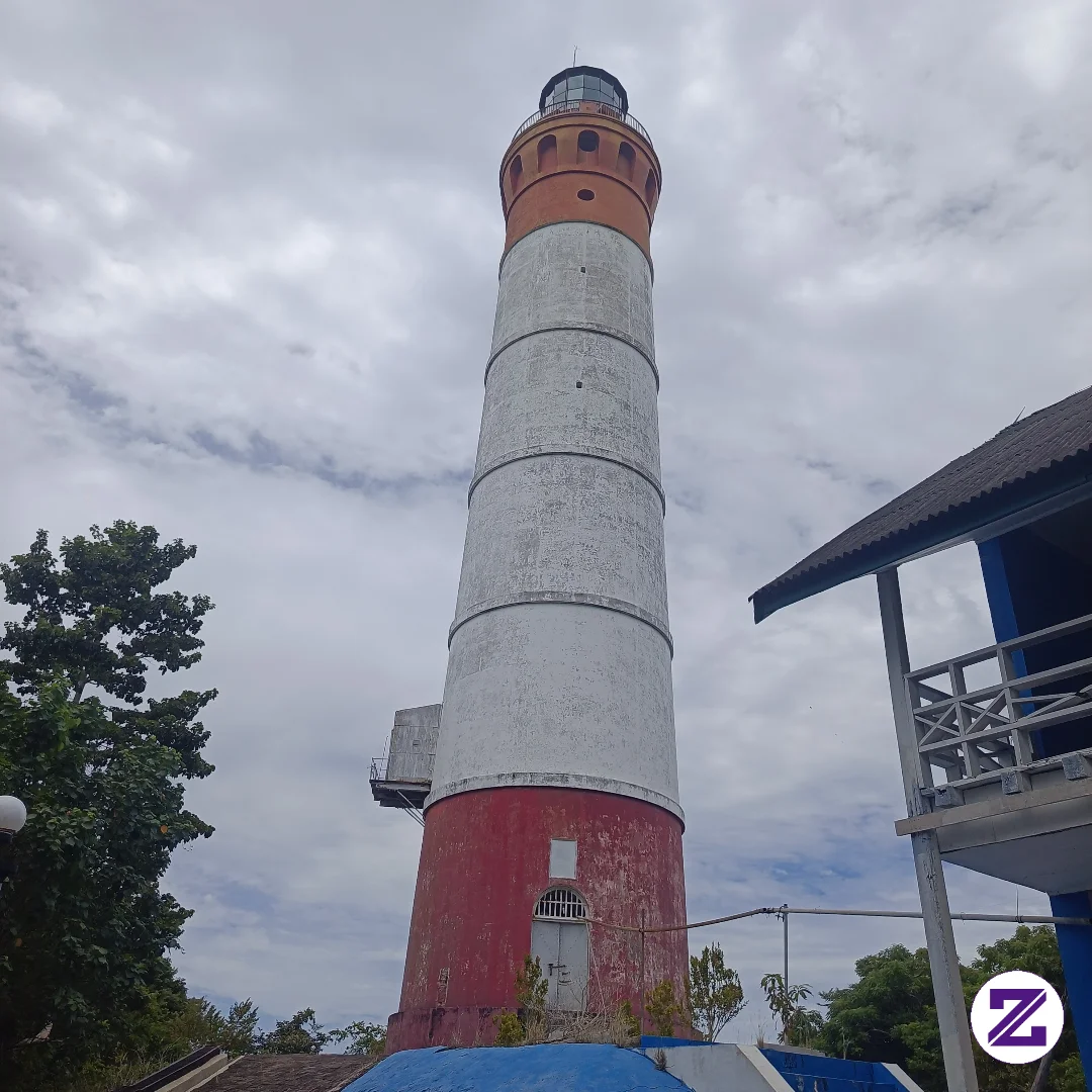 Mercusuar Pulau Breuh