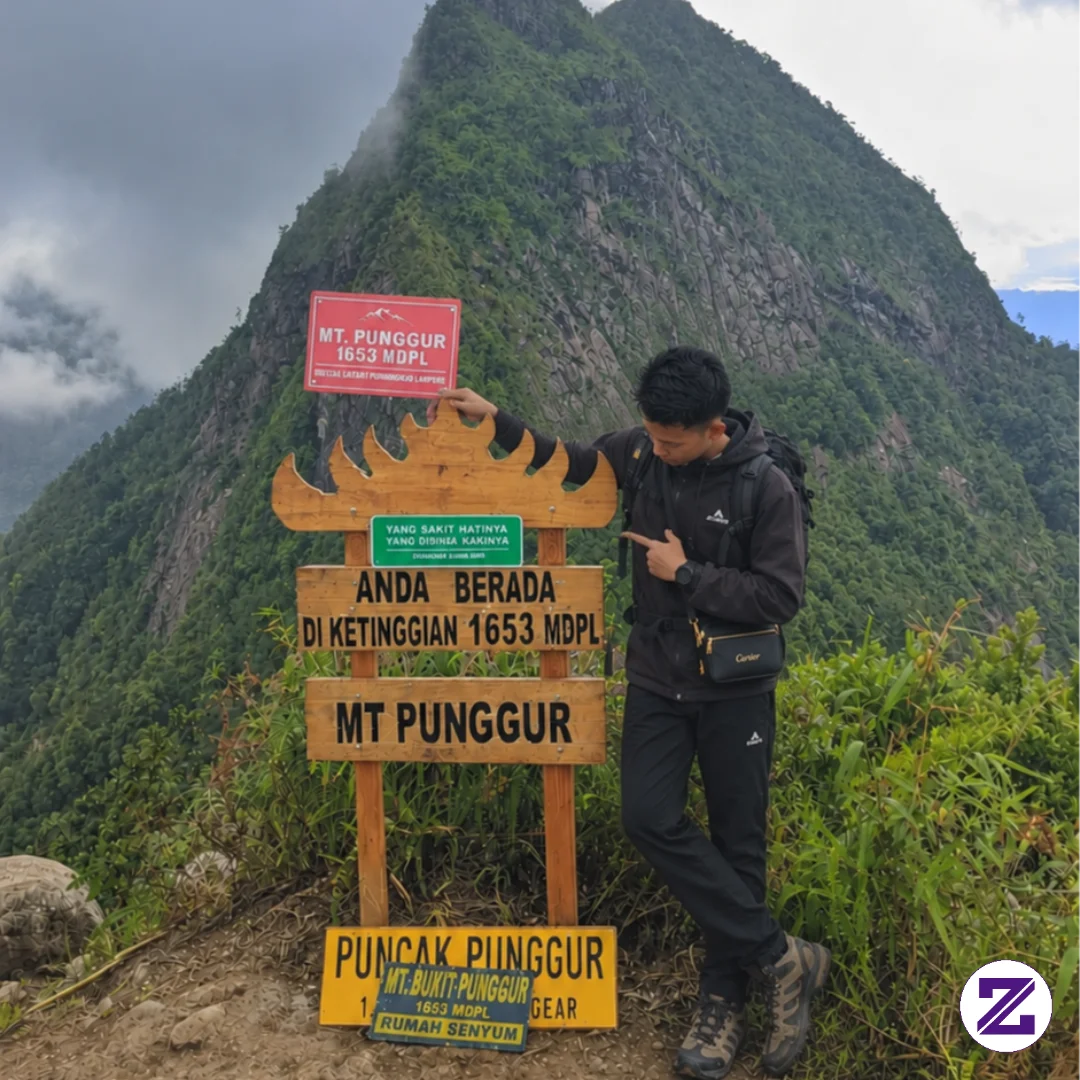 Keindahan Puncak Punggur