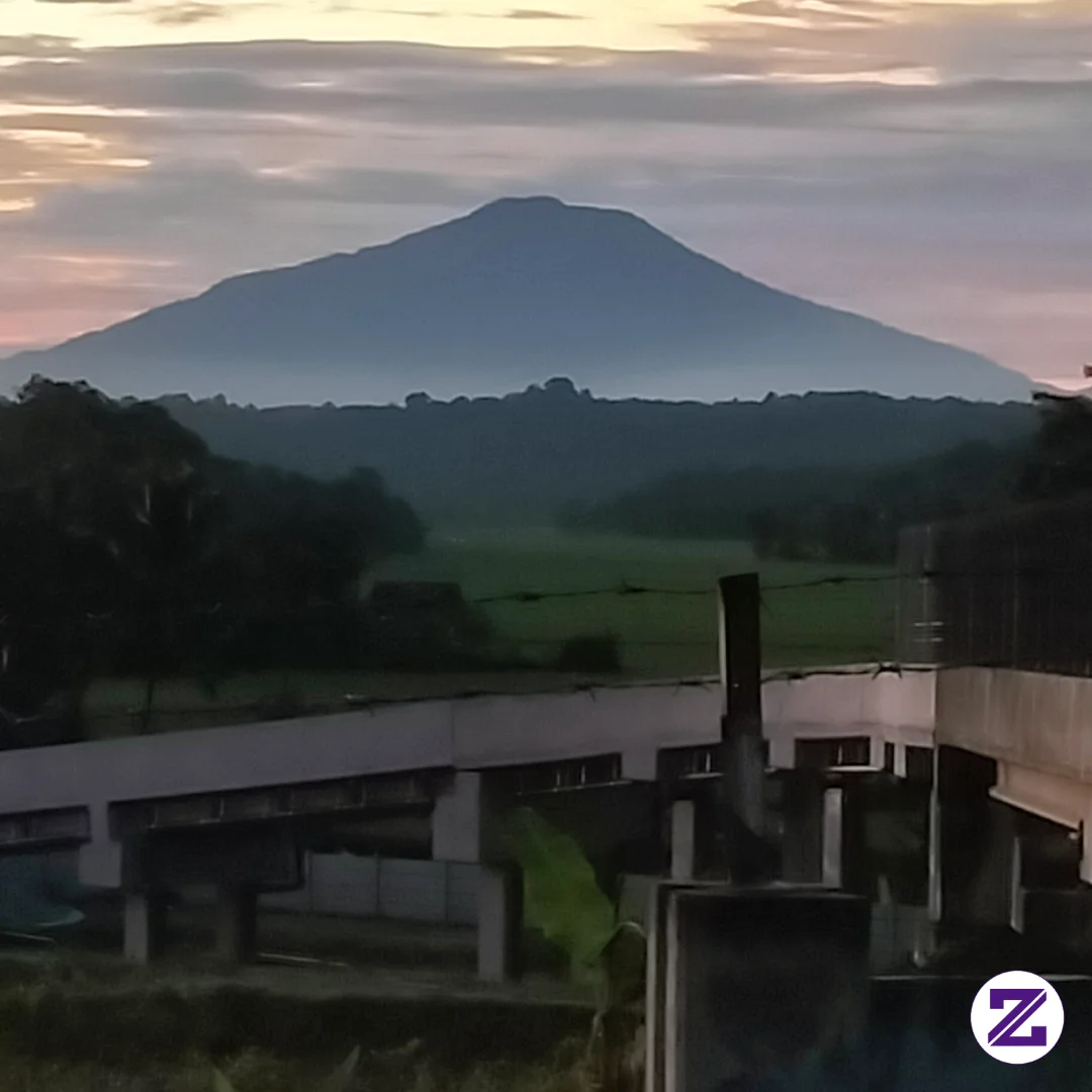 Di Pagi Yang Cerah. Penuh Harapan Dan Kasih Sayang