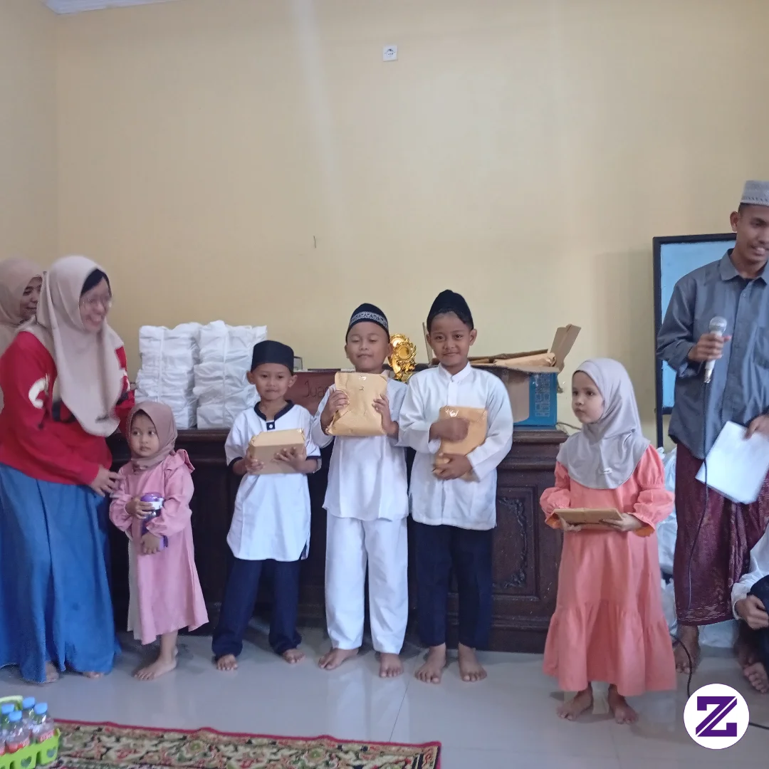 Hadiah Kecil, Makna Besar Untuk Pejuang Cilik Calon Hafidz Qur'an