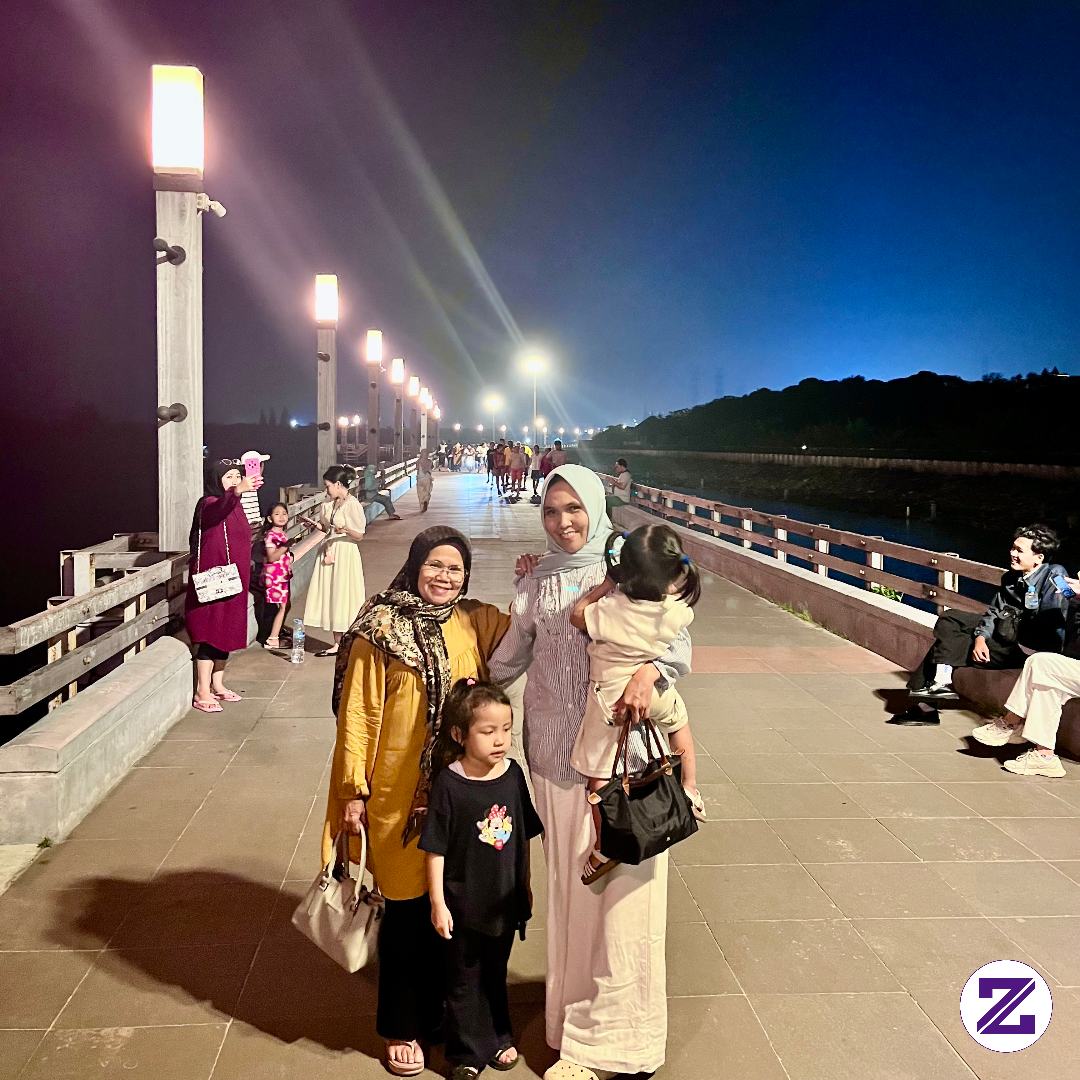 Bukan Tentang Jembatannya Yang Panjang Dan Lampunya Yang Cantik.