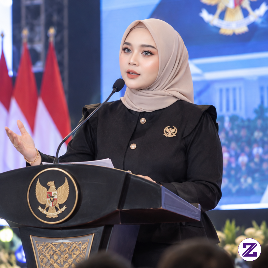 Ketegasan Aura Kepemimpinan Di Saat Mengisi Suatu Arahan Di Suatu Acara.