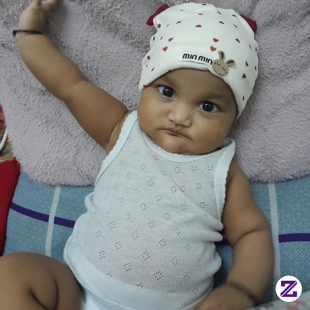 Pakai Topi Baru Ternyata Kekecilan