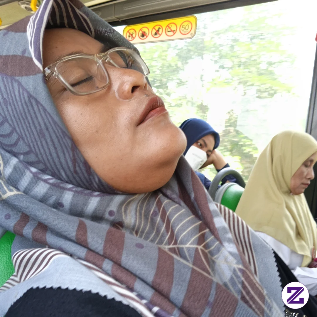 Kadang Emak Melihat Orang Lain Punya Tabungan.
