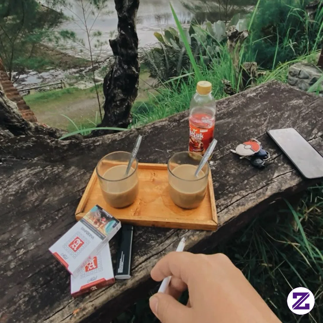 Enaknya Santuy Sambil Minum Kopi Yakan