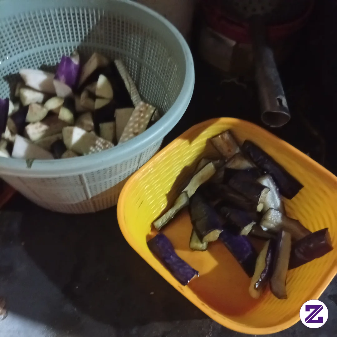 Hari Ini Masa Terong Balado Dan Mendoan Bayumas Sana..