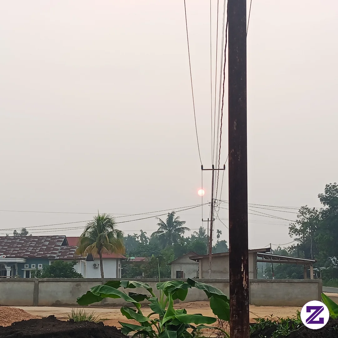 Sekolah Di Sini Diliburkan Karena Kabut Yang Semakin Tebal, Kalau Kalian Gimana