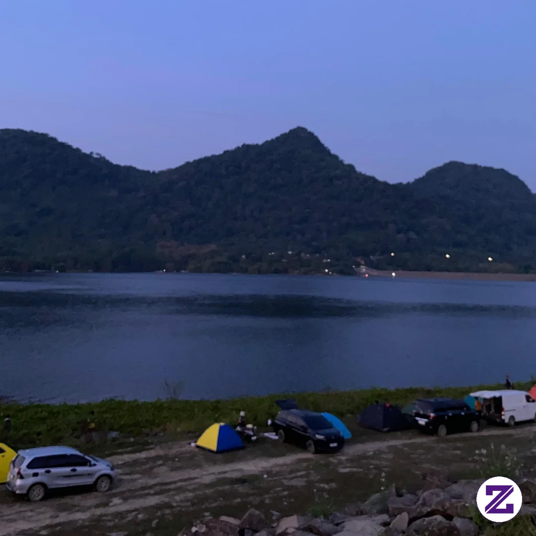 Kalau Hati Sedang Terlalu Ramai, Mungkin Alam Adalah Tempat Terbaik Untuk Diam