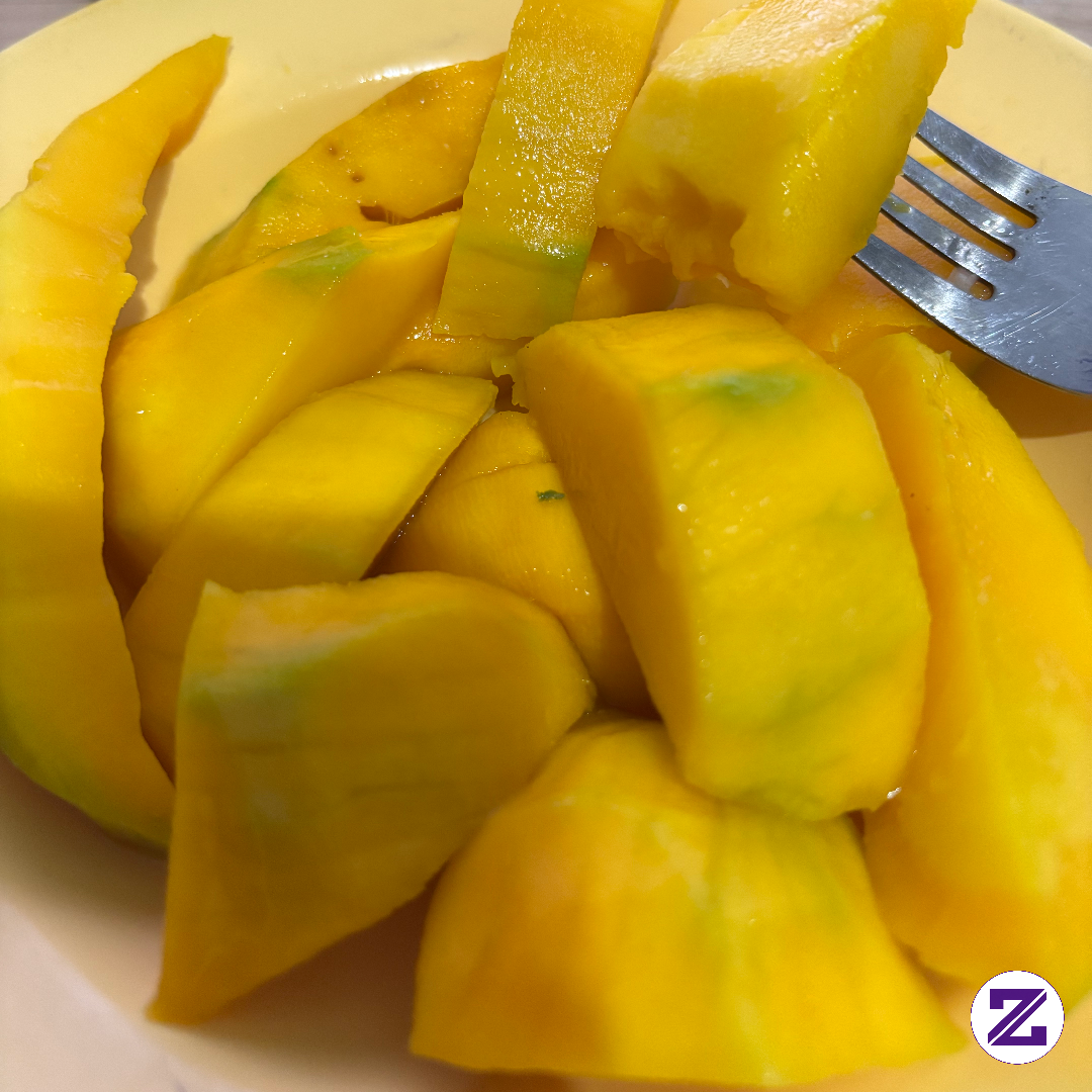 Cuaca Panas Begini, Paling Pas Makan Mangga Sepiring 🥭☀️ Apalagi Mangganya