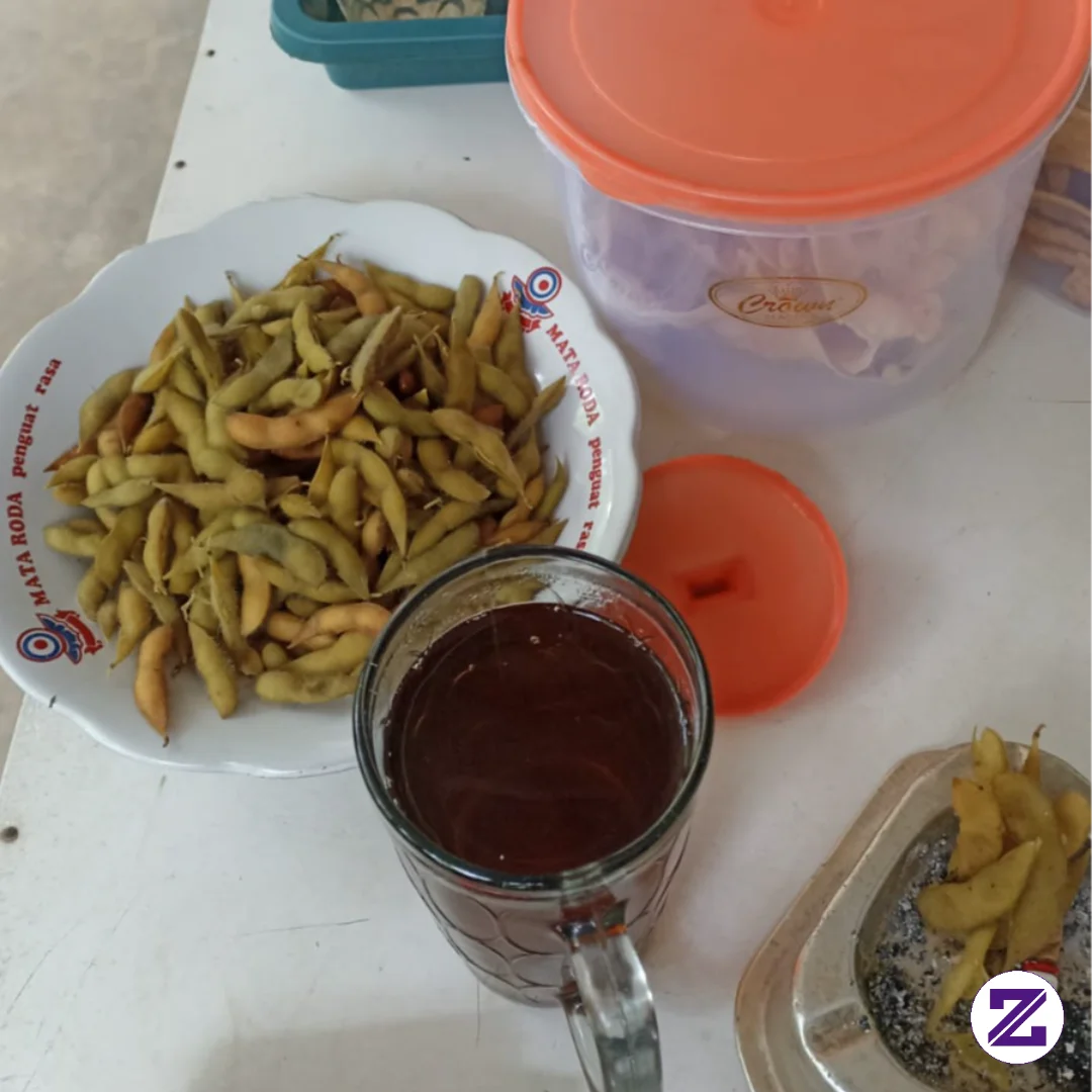 Kopi Hitam Teman Berinteraksi Malam