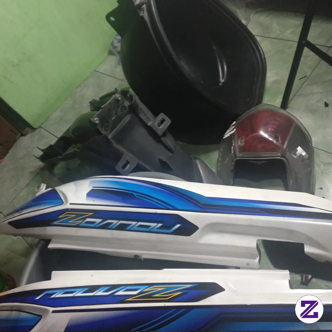 Cover Full Yamaha NuvoZ