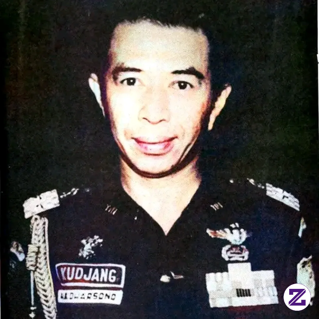 Bang Kalong Penyiar Radio Bintang Dua.