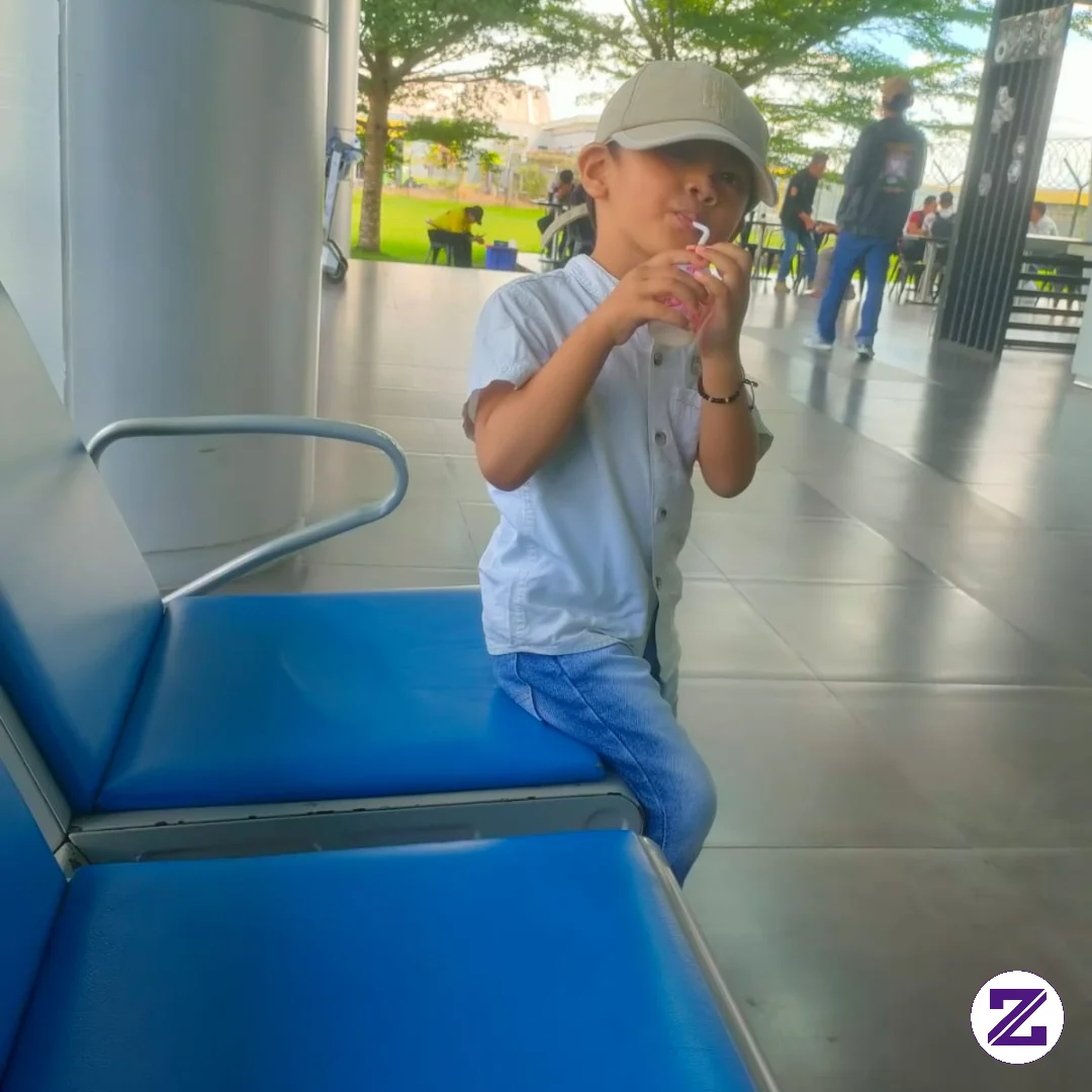 Ketua Ikut Ngantar Papanya Ke Bandara