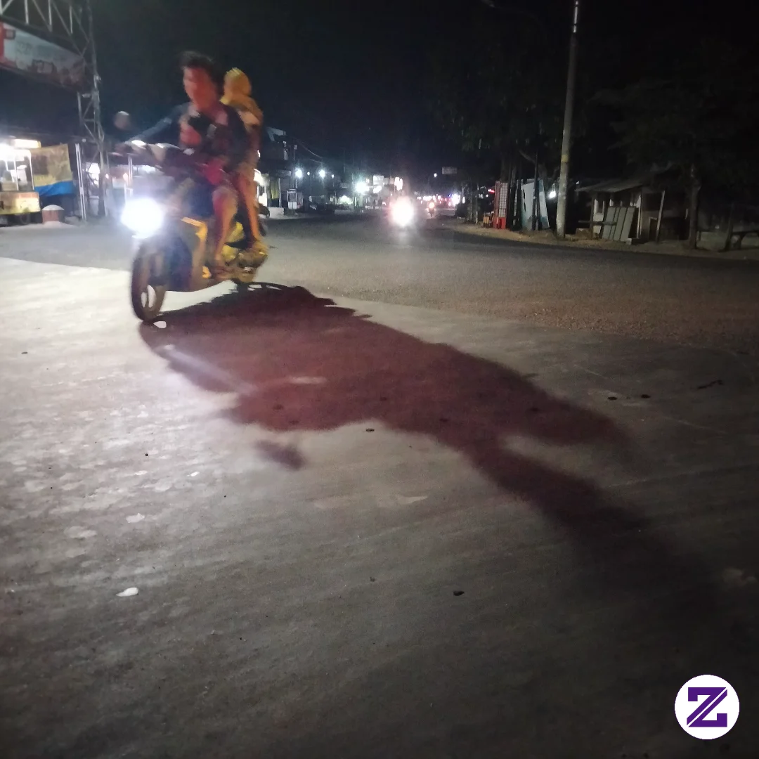 Ada Bayangmu..