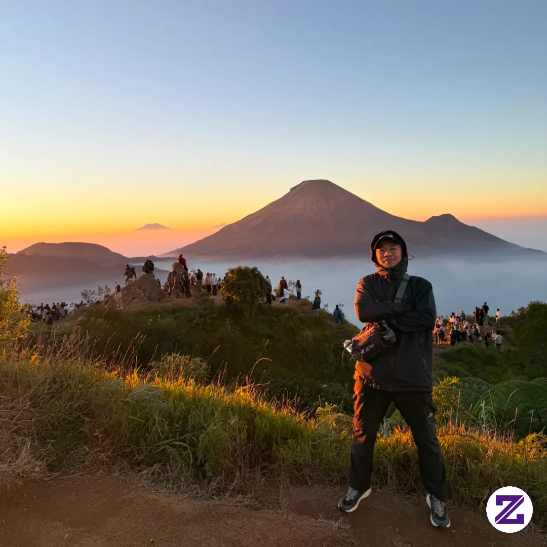 Sunrise Di Sikunir