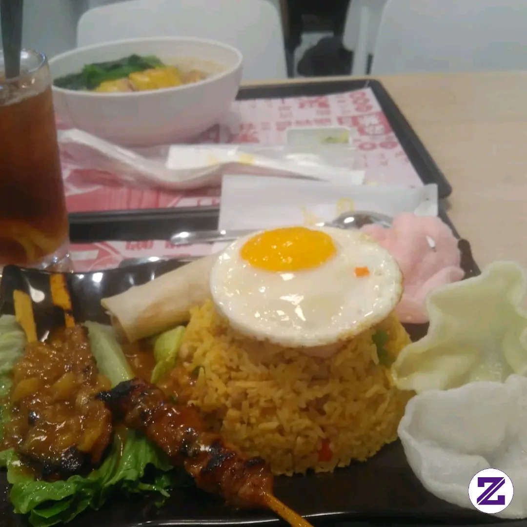 Hari Ini Libur Masak Kita Jajan Aja Di Luar Sambil Jalan -jalan Sambil Kerja