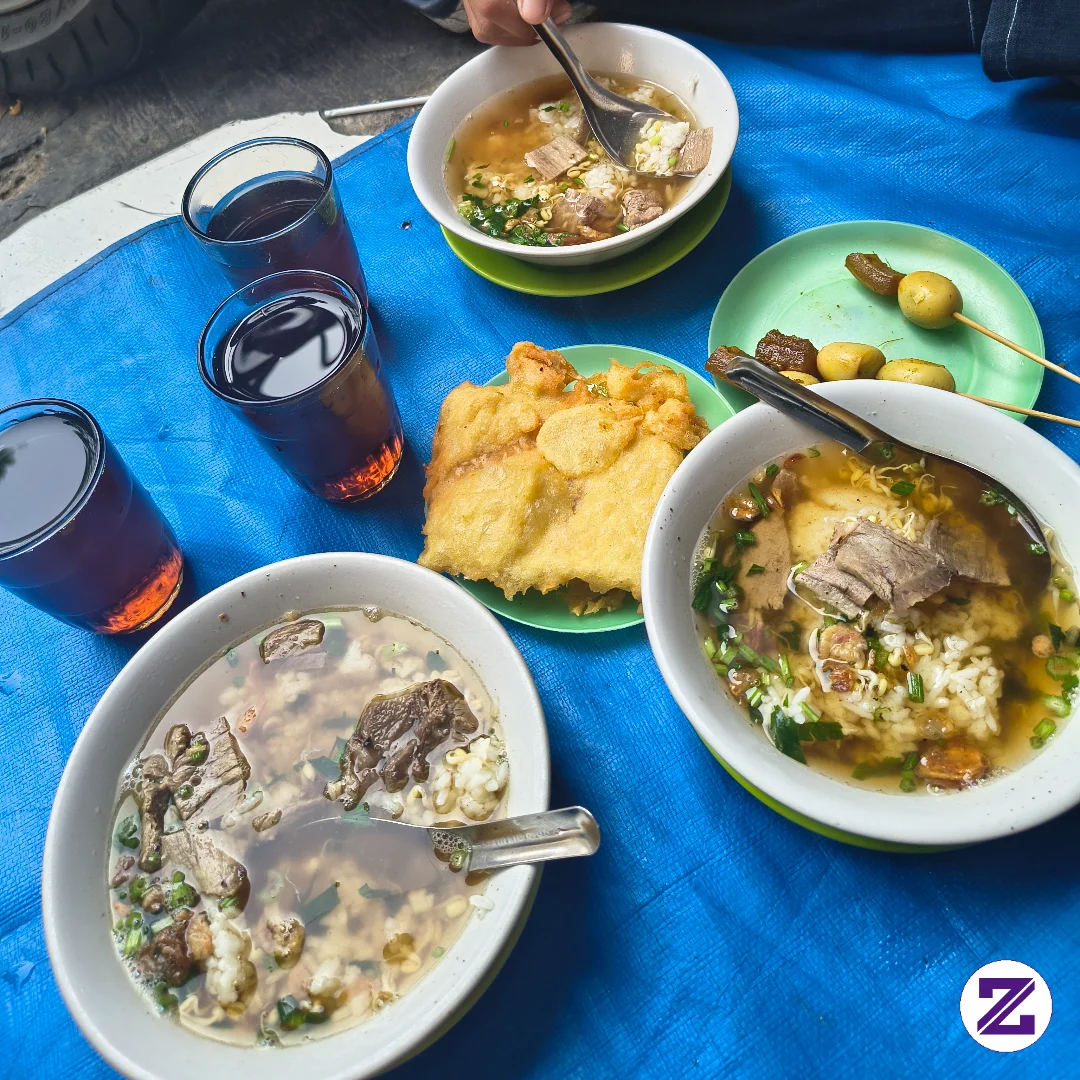 Kadang, Bahagia Itu Nggak Perlu Jauh-jauh. Nggak Perlu Di Restoran Mahal, Nggak