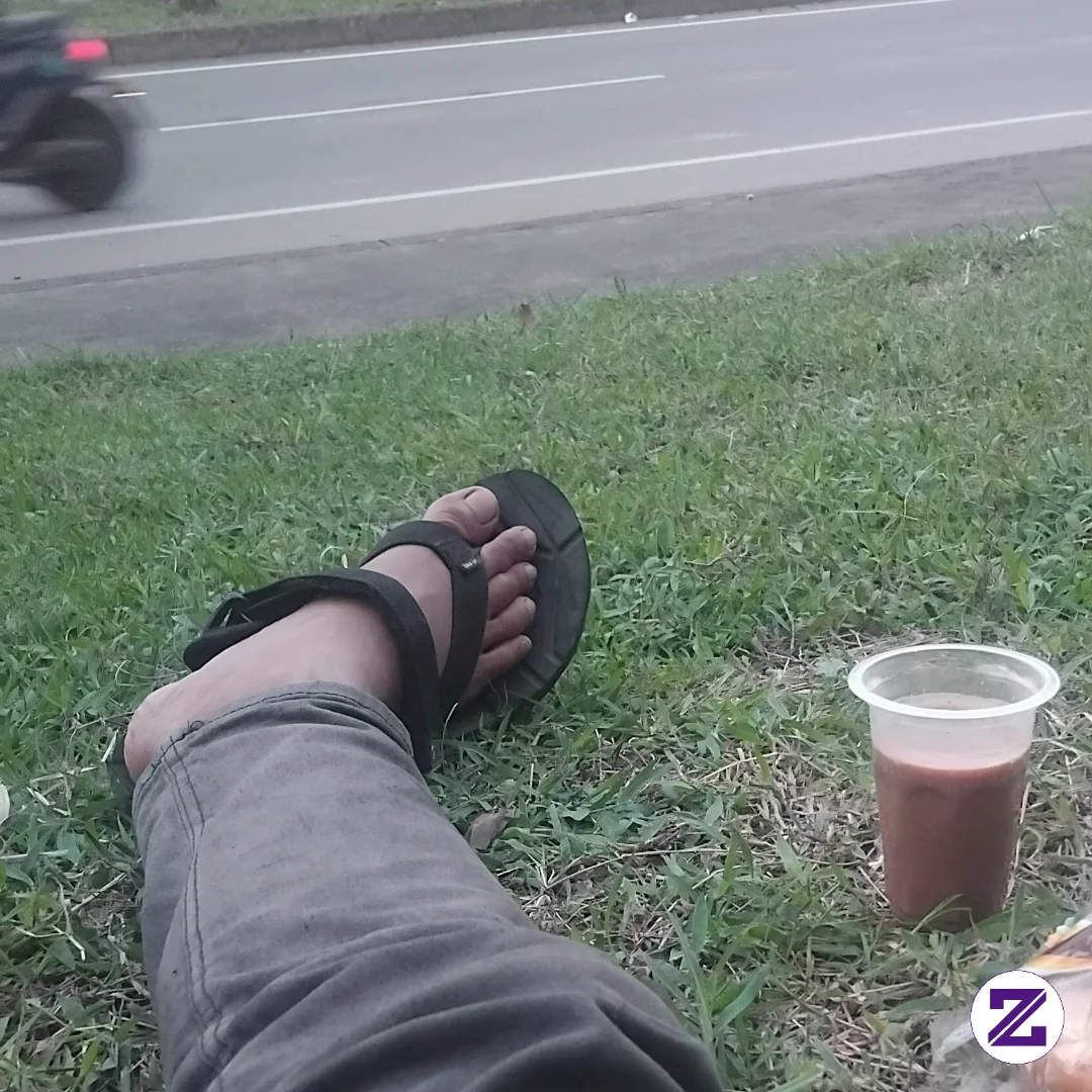 Walaupun Lelah Tapi Jangan Lupa Ngopi Guys