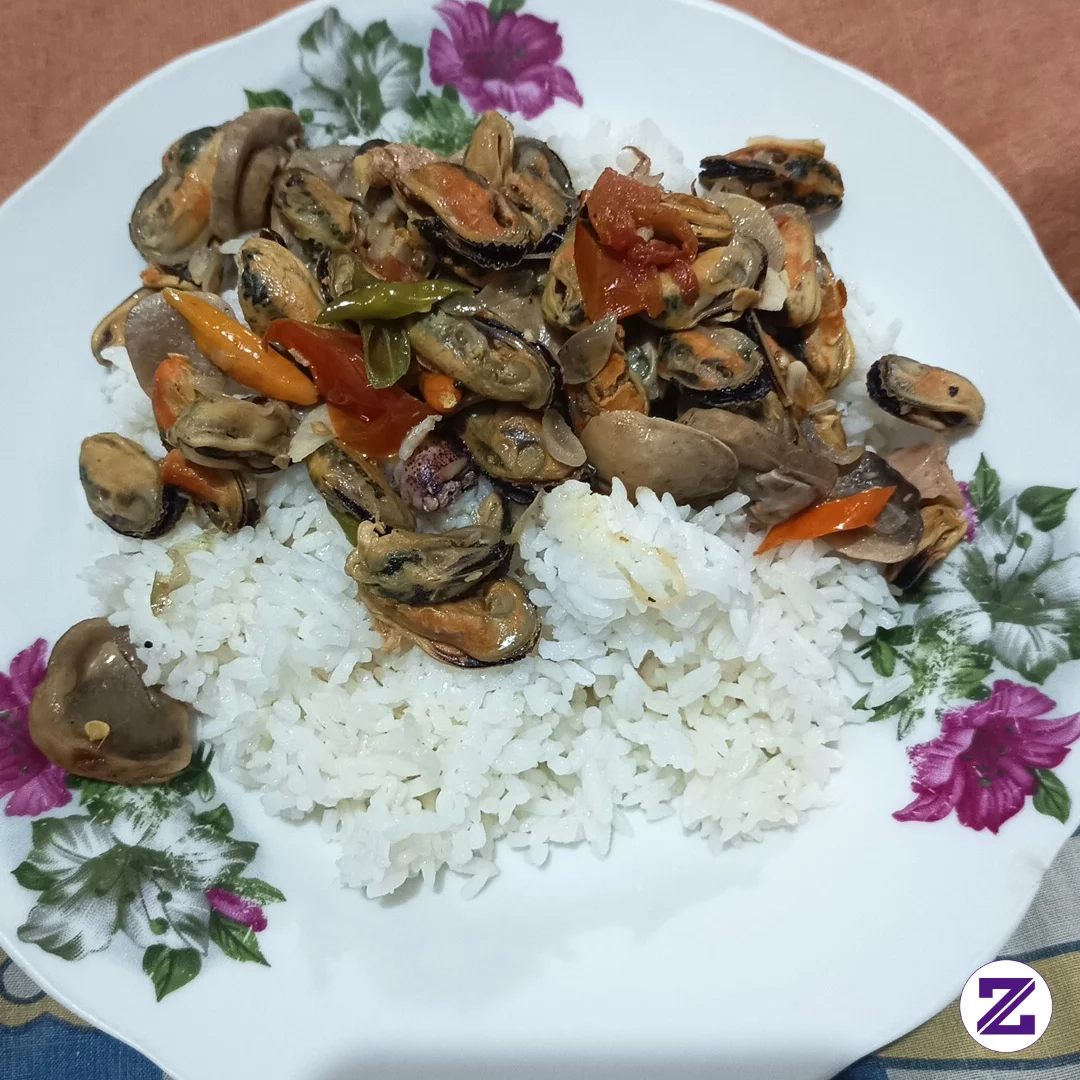 Lapar Emang Ga Bisa Ditunda, Jam Segini Keroncongan