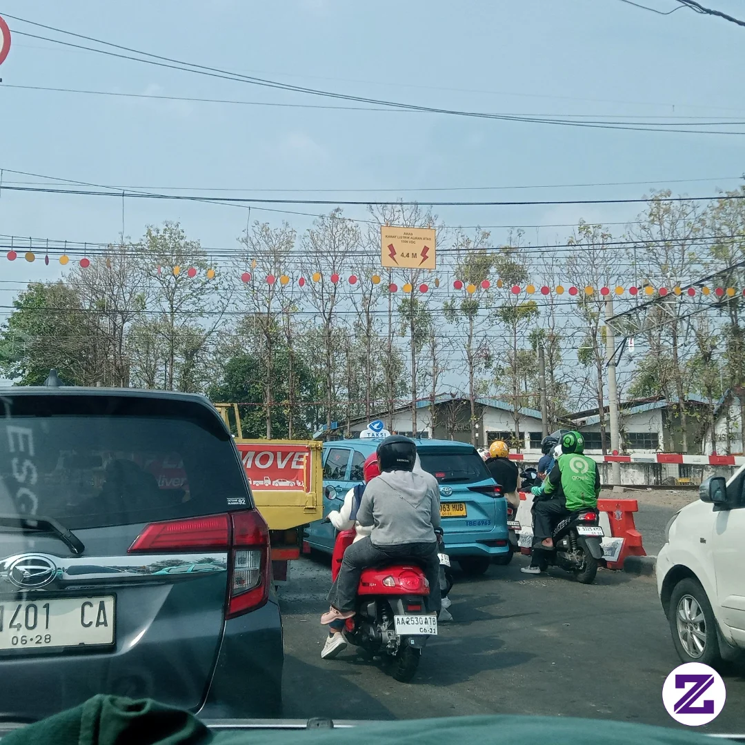 Bekasi Gersangnya.. Nunggu Hujan Ga Turun-turun Di Daerah Kalian Gimana Guys....