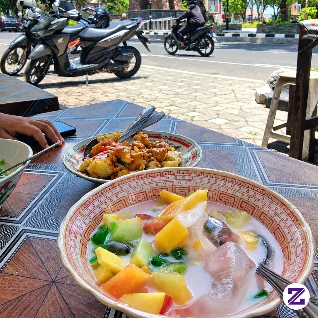 Panass Panass Gini Enaknya Memang Nyantapp Yg Dingin Dingin....