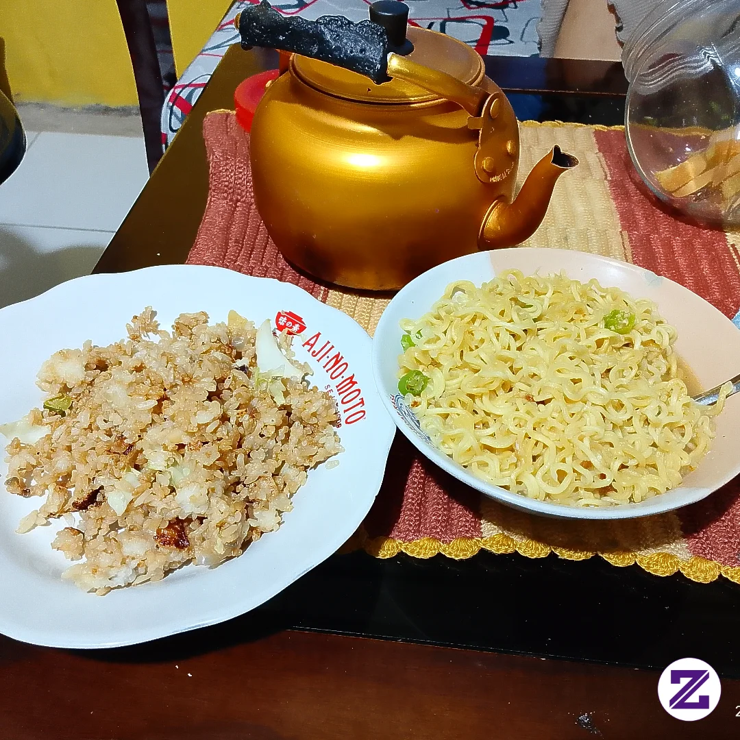 Makan Malam Kakak.... Bantu Saling Follow Dong....