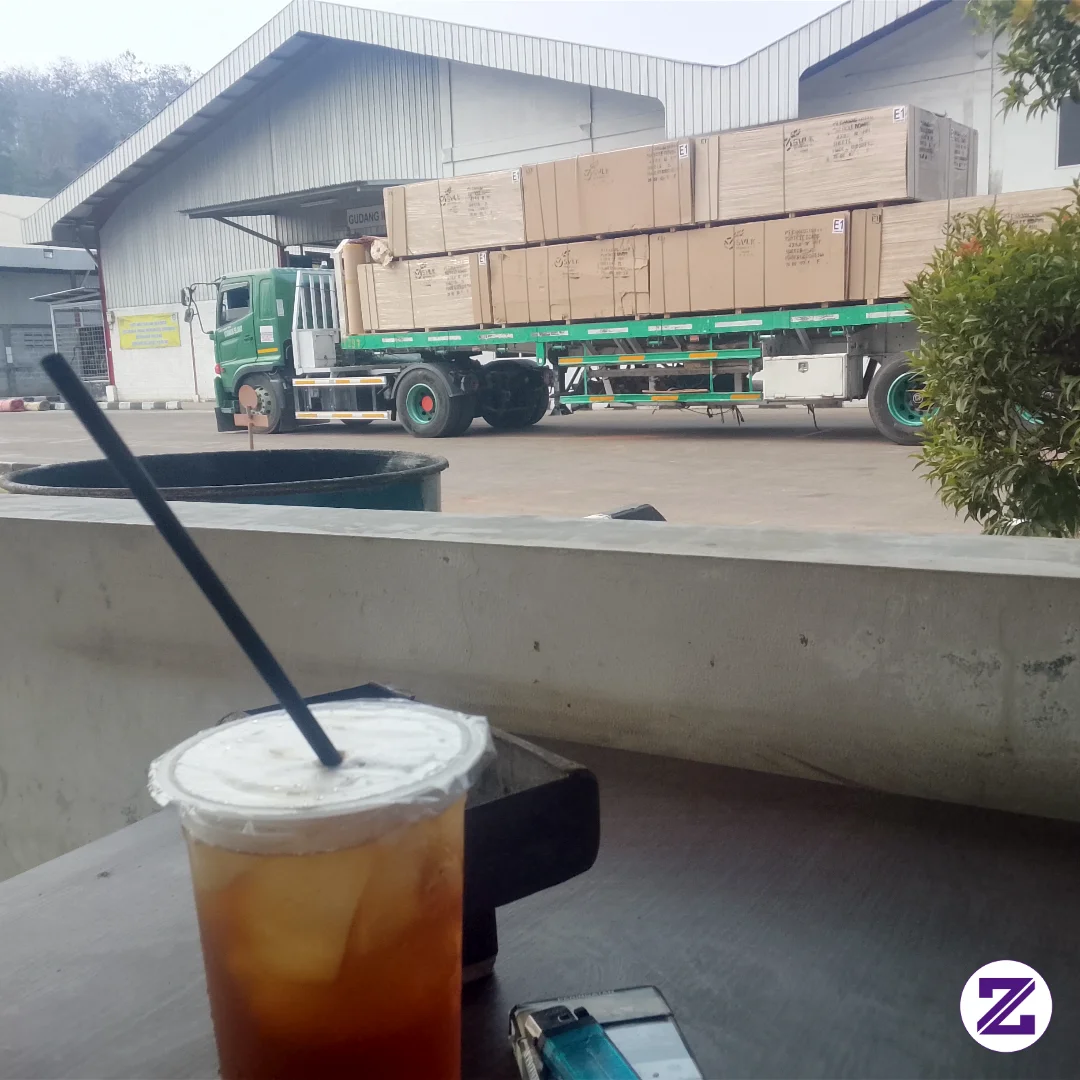 Proses Bongkar Triplek Di Batang Jawa Tengah💯🚛🚛🚛