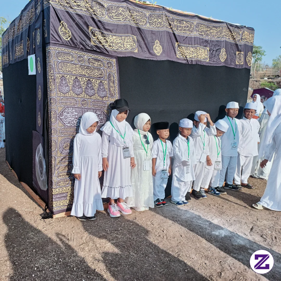 Aku Mau Ke Makkah Berkliling Keliling Kakbah Sambil Baca Tar Biyah Dan Ukuf