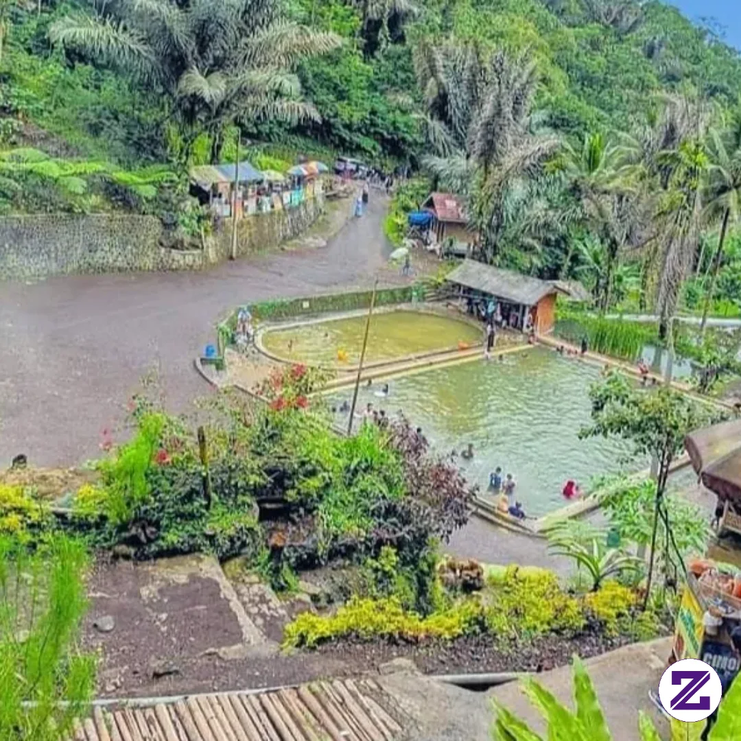 Pemandangan Pemandian Air Panas Citiis Galunggung.