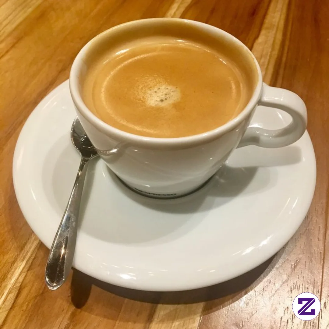 Hujan Hujan Gini Enaknya Ngopi☕️