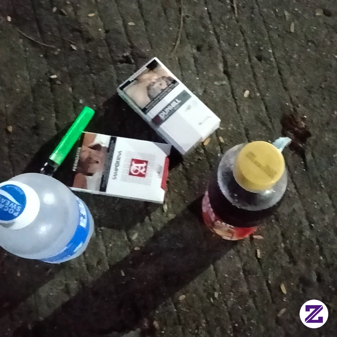 Yang Peting Ada Roko Ada Kopi Hidup Pun Tenang Bawa Enjoy Aja Lah😁😂