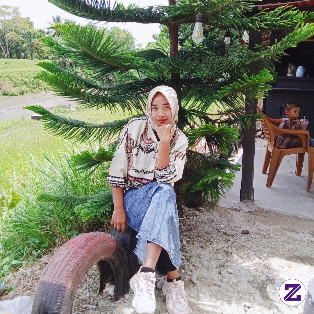 Duduk Santai Dulu Di Bawah Pohon Anginnya Sejuk Banget Menurut Klian Lebih Asik