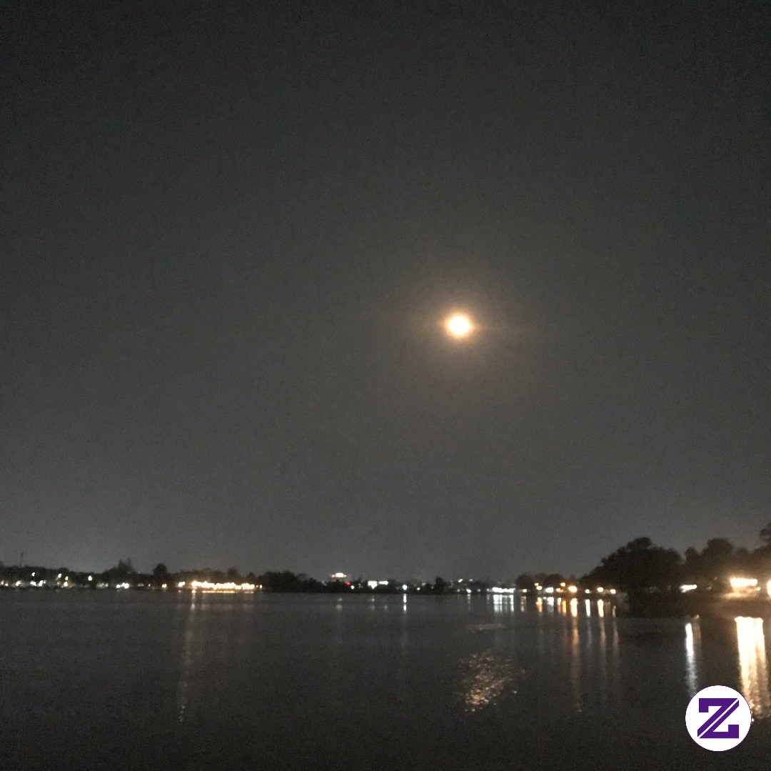 Pemandangan Disungai Dket Rumah Kalau Malam