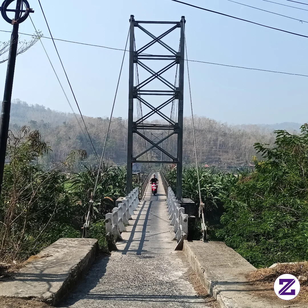 JEMBATAN GANTUNG DI BANTUL YOGYAKARTA
